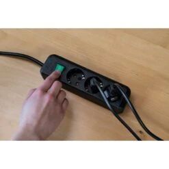 Brennenstuhl Eco-Line Stekkerdoos Met Schakelaar 3-voudig Zwart 5m H05VV-F 3G1,5 10 Brennenstuhl Eco-Line Stekkerdoos Met Schakelaar 3-voudig Zwart 5m H05VV-F 3G1,5 -Aanbiedingen Tool Gigant Winkel 4007123081561 1152900 a008 others