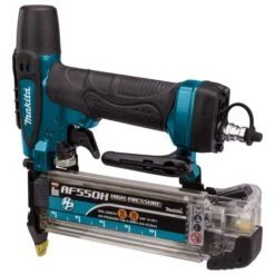 Makita AF550H 22 Bar HP Brad Tacker 22 Makita AF550H 22 Bar HP Brad Tacker -Aanbiedingen Tool Gigant Winkel AF550H C1R0