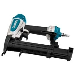 Makita AT638A 8 Bar Nietmachine (Narrow Crown) -Aanbiedingen Tool Gigant Winkel AT638A A9R0