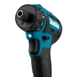 Makita DF033DZJ 12 V Max Boor-/schroefmachine 26 Makita DF033DZJ 12 V Max Boor-/schroefmachine -Aanbiedingen Tool Gigant Winkel DF033D F 001