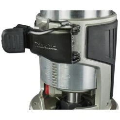 Makita RT001GM206 40 V Max Boven- En Kantenfrees 19 Makita RT001GM206 40 V Max Boven- En Kantenfrees -Aanbiedingen Tool Gigant Winkel RT001GM206 F 004