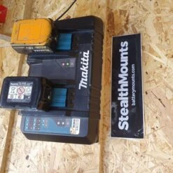 StealthMounts Opladerhouder Voor Makita 18V LXT Duolader DC18RD - Zwart - 2-pack 8 StealthMounts Opladerhouder Voor Makita 18V LXT Duolader DC18RD - Zwart - 2-pack -Aanbiedingen Tool Gigant Winkel a88ec5d20ee588563ce638bad51b3a5c