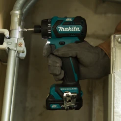 Makita DF032DSAJ 12 V Max Boor-/schroefmachine 13 Makita DF032DSAJ 12 V Max Boor-/schroefmachine -Aanbiedingen Tool Gigant Winkel df032d dt2 1 2