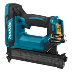 Makita DFN350ZJ 18 V Brad Tacker -Aanbiedingen Tool Gigant Winkel dfn350 a1r0 1