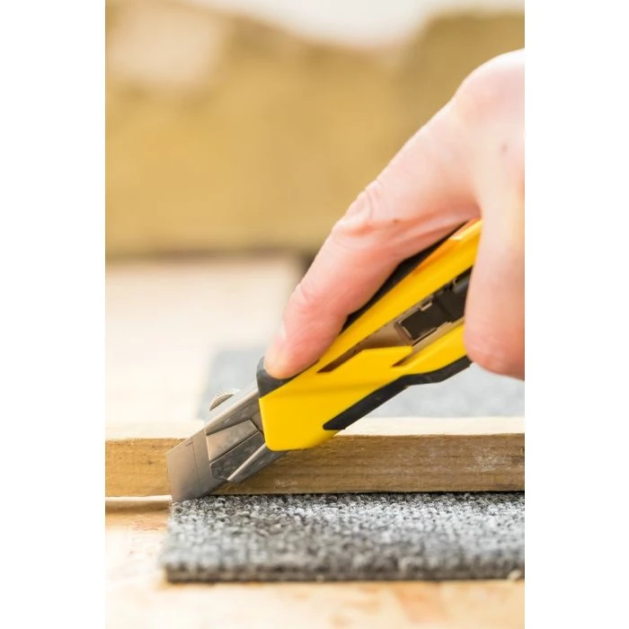 STANLEY Afbreekmes Dynagrip 18mm - Magazijn STHT10270-0 3 STANLEY Afbreekmes Dynagrip 18mm - Magazijn STHT10270-0 - Afbeelding 3